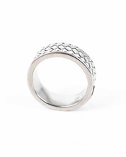 Jernhest - Ring med fiskbensmönster - Clarence