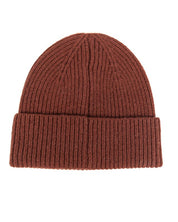 Resteröds - Mössa i Merinoull - Vinröd