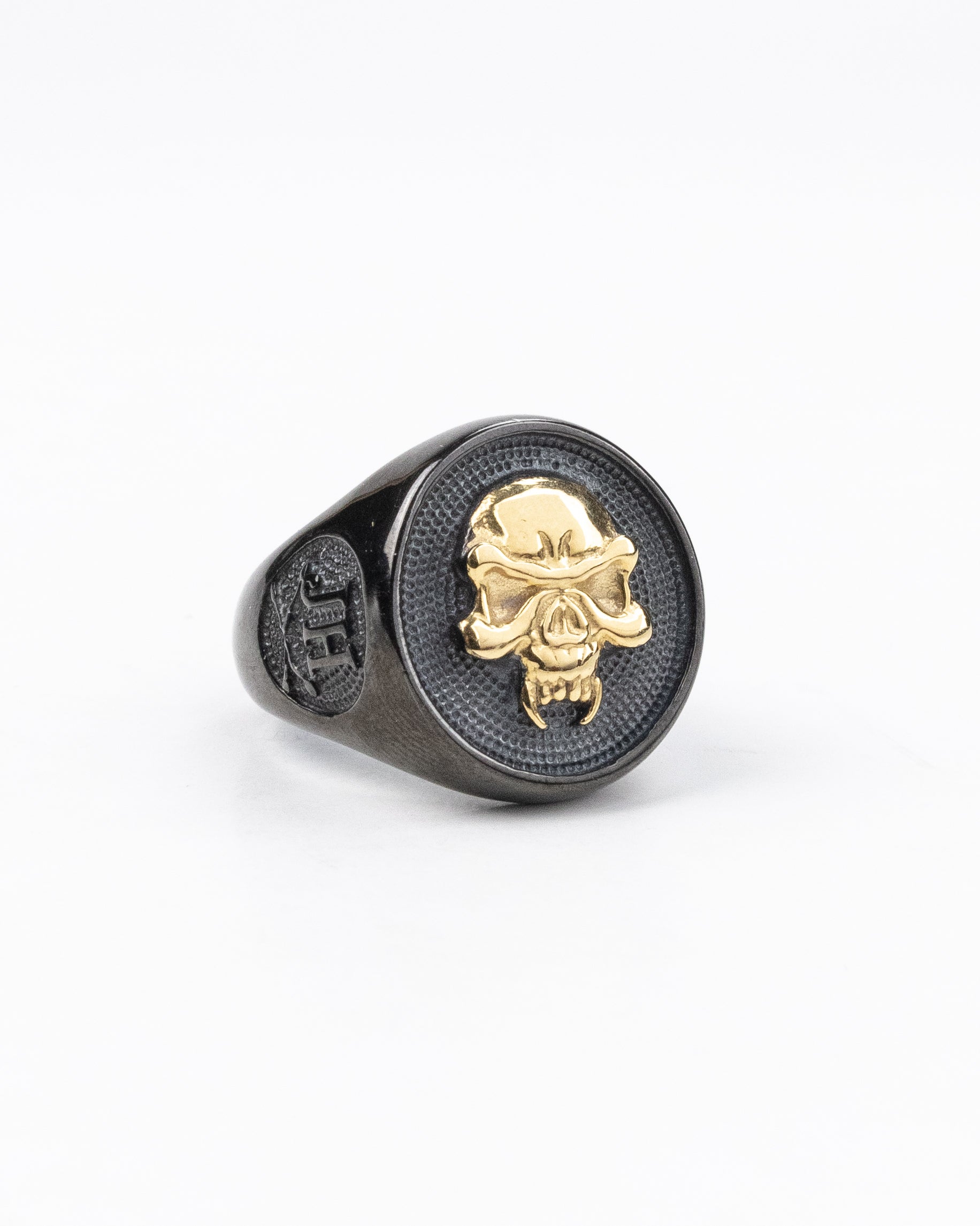 Jernhest - Simon Black Ring