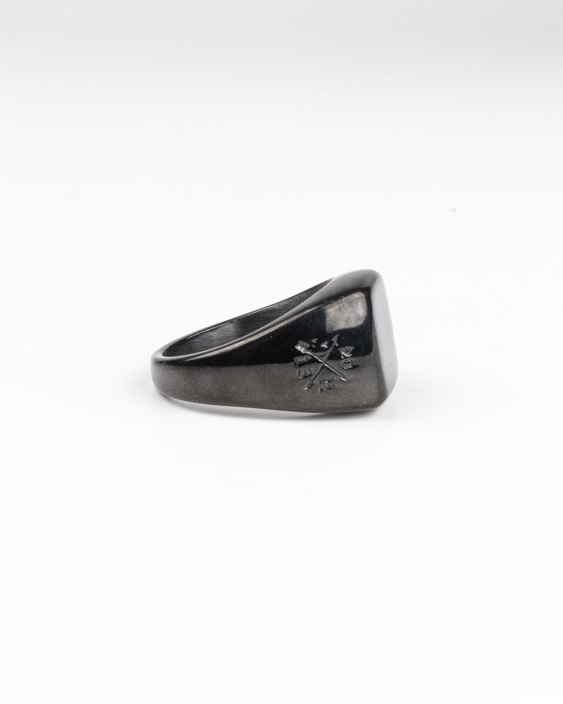 Jernhest - Kenta Black Ring