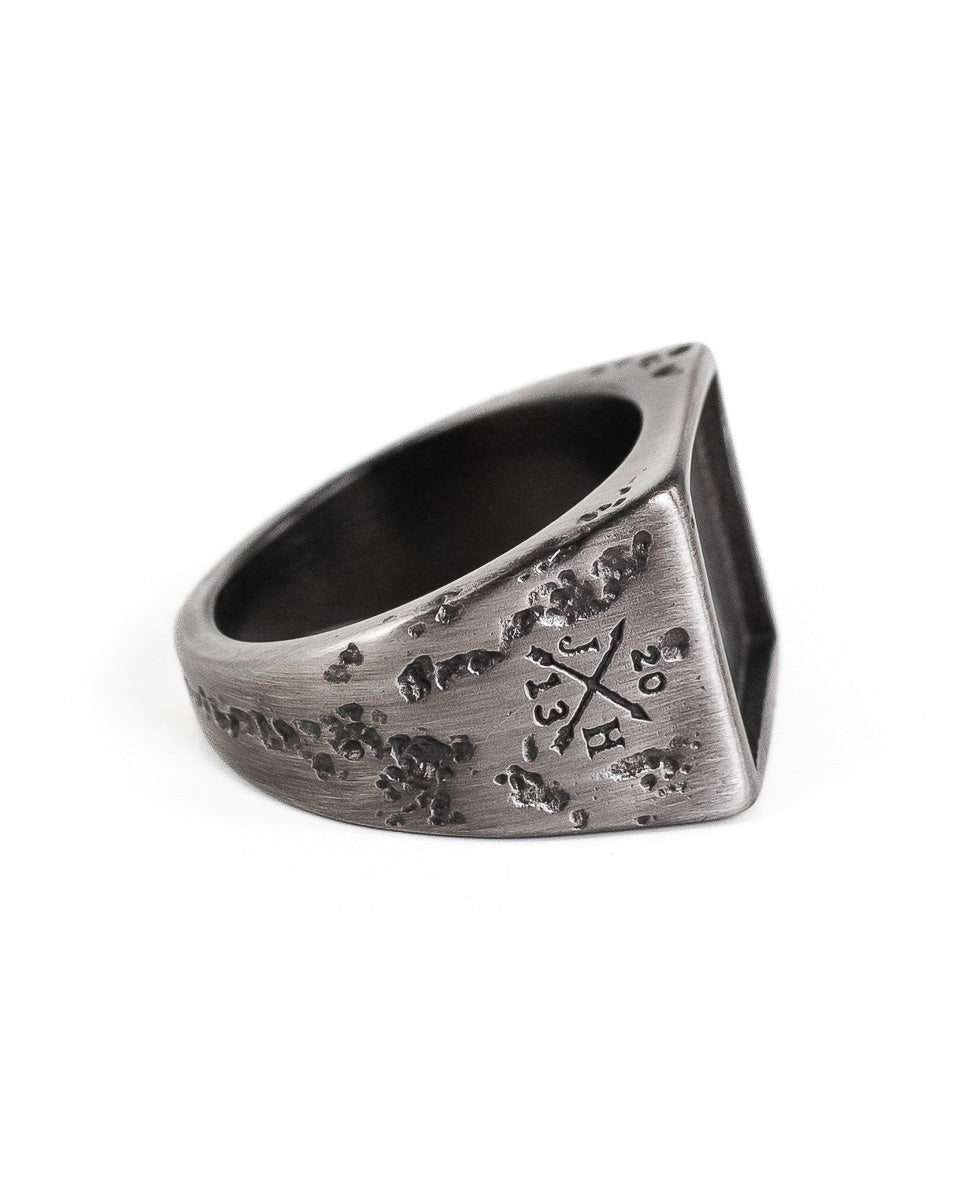 Jernhest - Benjamin - Ring Antik