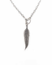 Jernhest - Feather - Hängsmycke Fjäder