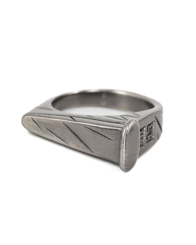 Jernhest - Sern Ring - Antik silver - Smidd spik
