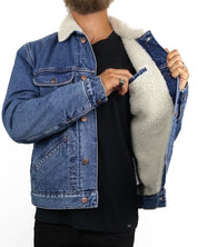 Wrangler - Jeansjacka med Sherpakrage - 124MJ Wranch - Blå
