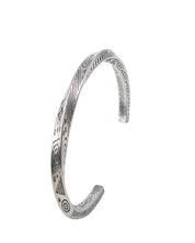 Jernhest - Tomb Armband - Skruvad Armlänk - Opolerad Silver