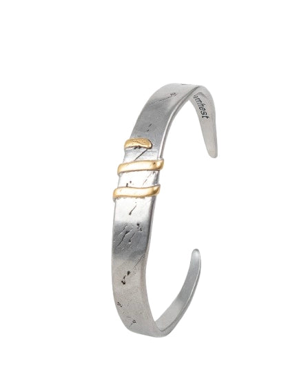 Jernhest - Flats Armband - Oxiderad Silver med Guld band