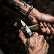 WESN The Henry fickkniv i titan, lifestylebild