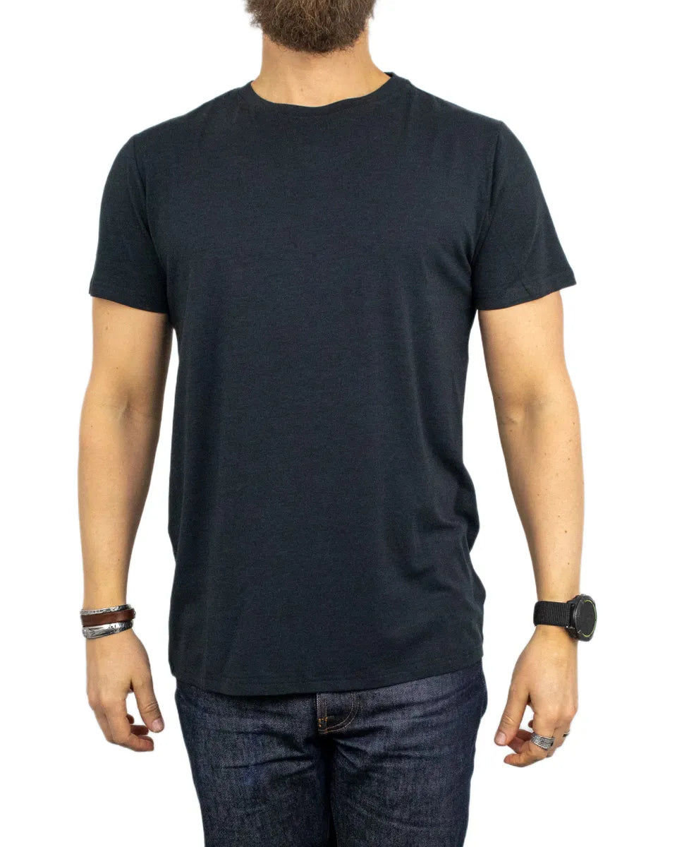 Resteröds - R-Neck - T-Shirt - Bambu - Svart