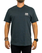 Lee Workwear Crew Tee i tvättad svart, framsida med Workwear-logga