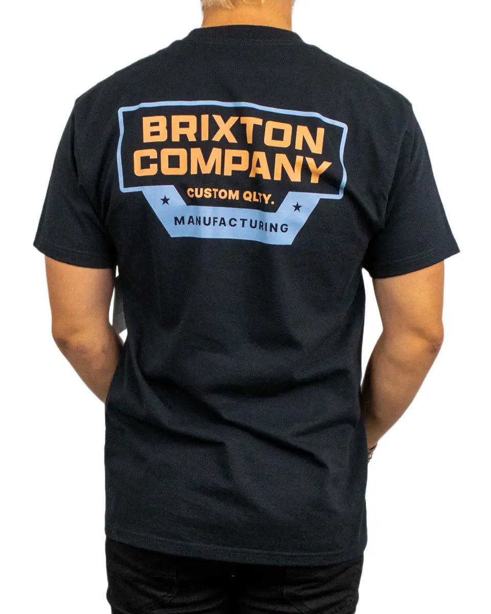 Brixton Reeves T-Shirt i svart, baksida med stort Brixton Company-tryck