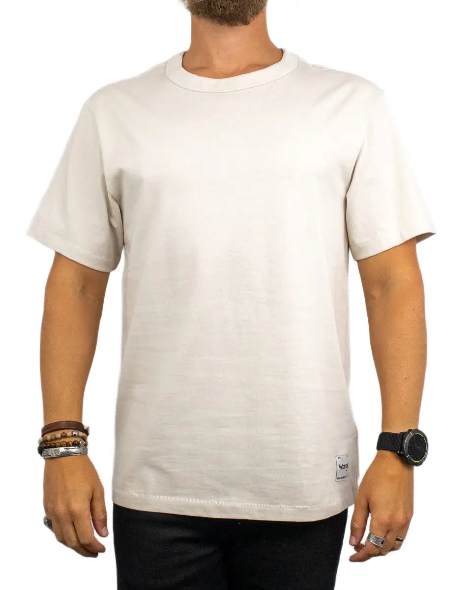 Wrangler Solid Tee i bruten vit, framsida