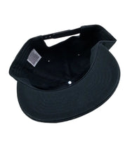 Vans Classic Snapback keps i svart, undersidan med svettband