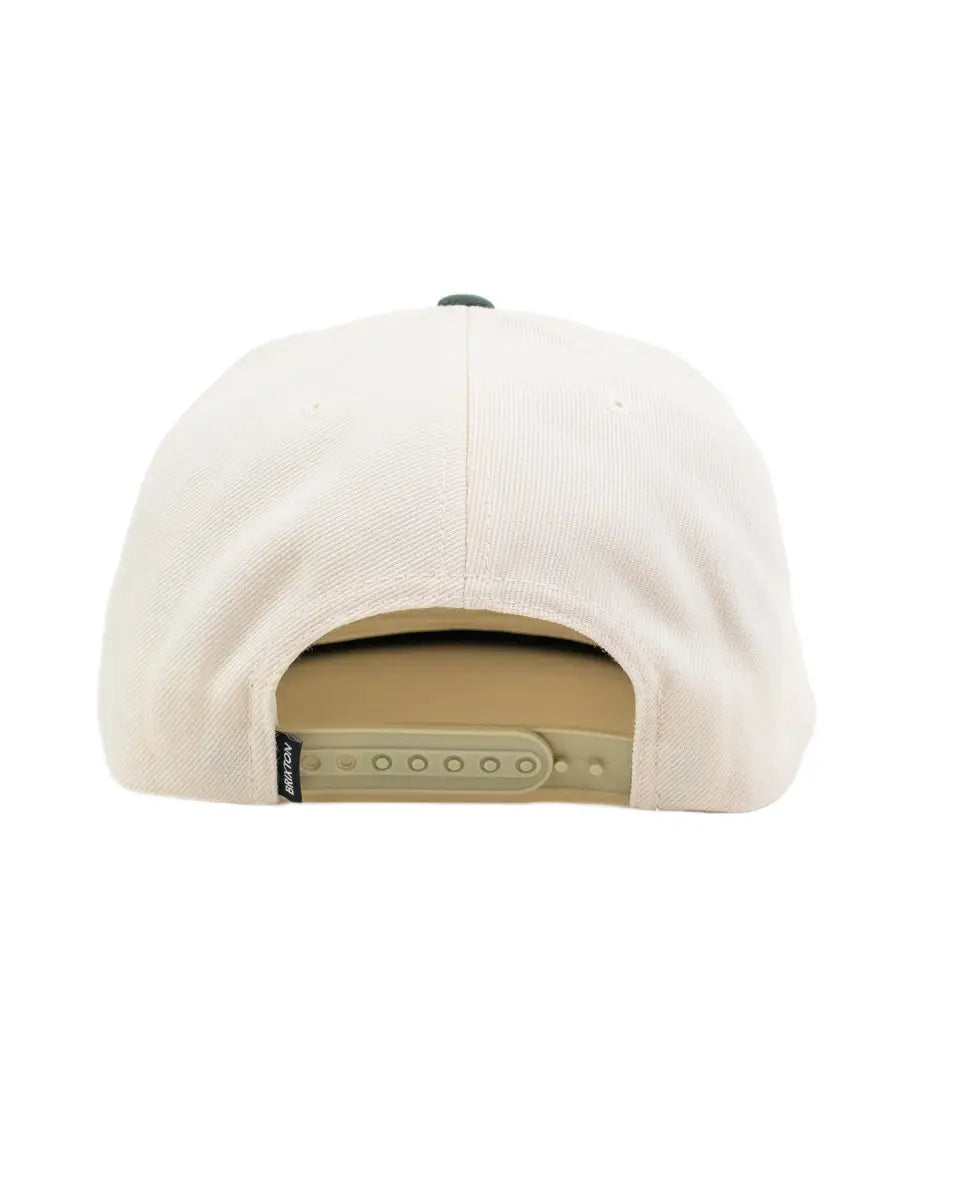 Brixton Oath III keps i benvitt och olivgrönt, baksidan med snapback