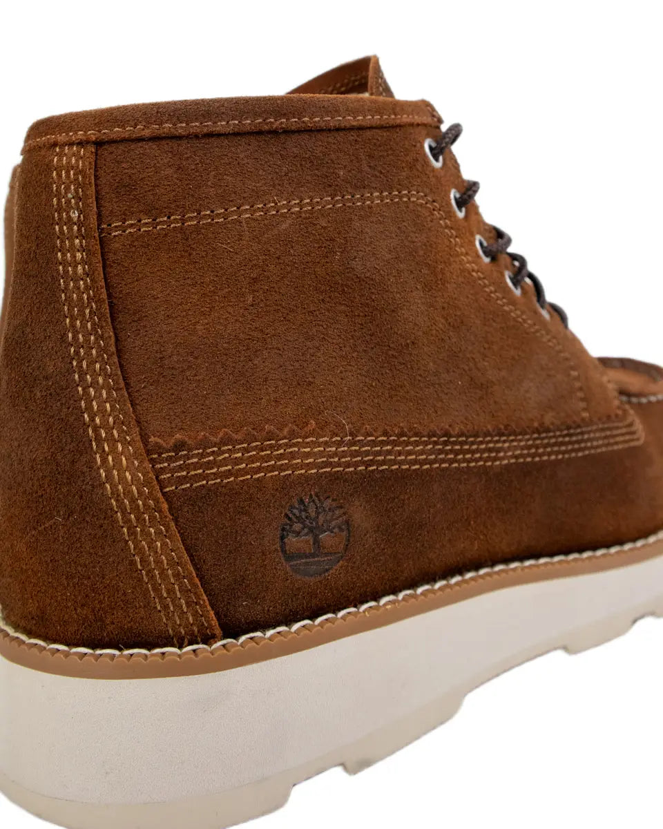Timberland Britton Road chukka i rostbrunt, närbild på ovanläder och sula