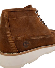 Timberland Britton Road chukka i rostbrunt, närbild på ovanläder och sula