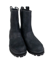 Timberland Heritage Mid Pull On känga i svart, paret snett från sidan