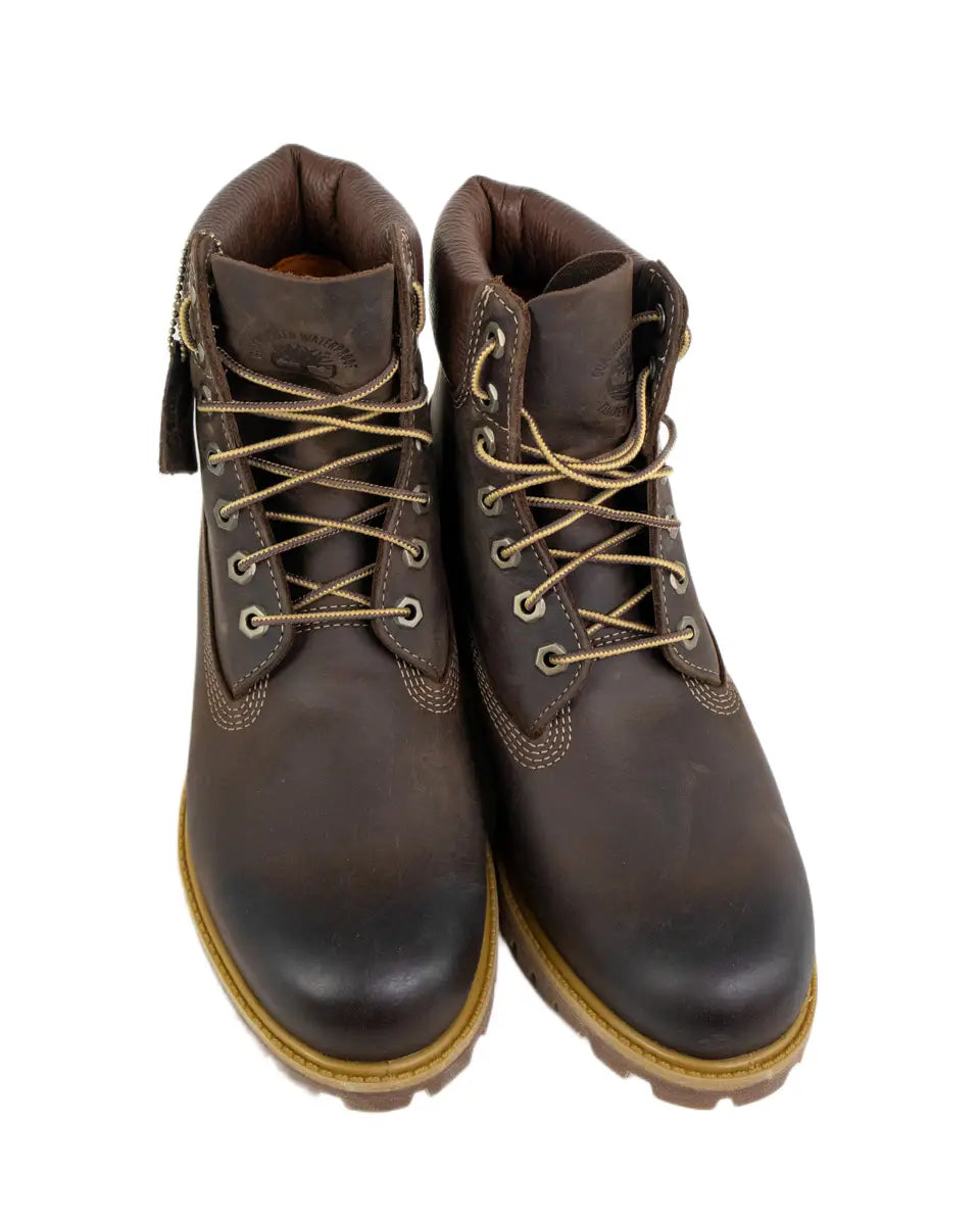 Timberland Premium 6-Inch känga i brunt läder, paret framifrån
