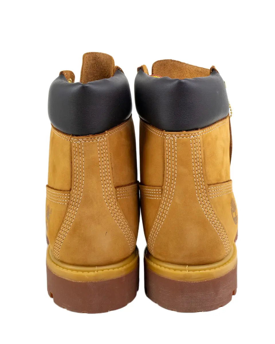 Timberland Premium 6-Inch känga i vetefärgad nubuck, paret bakifrån