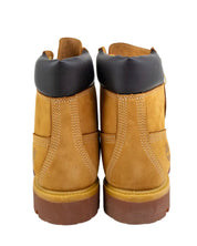 Timberland Premium 6-Inch känga i vetefärgad nubuck, paret bakifrån