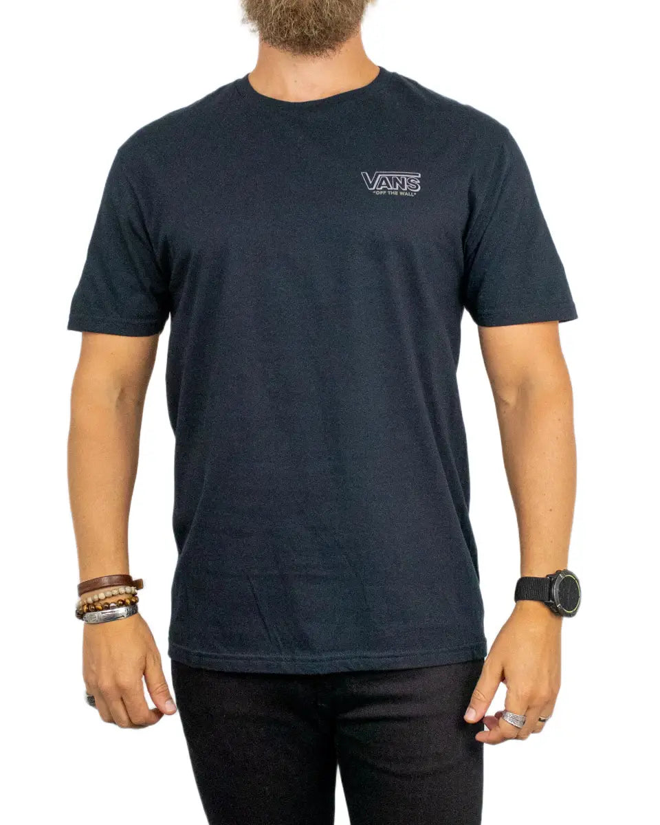 Vans Since 66 t-shirt i svart, framsida med liten konturlogga