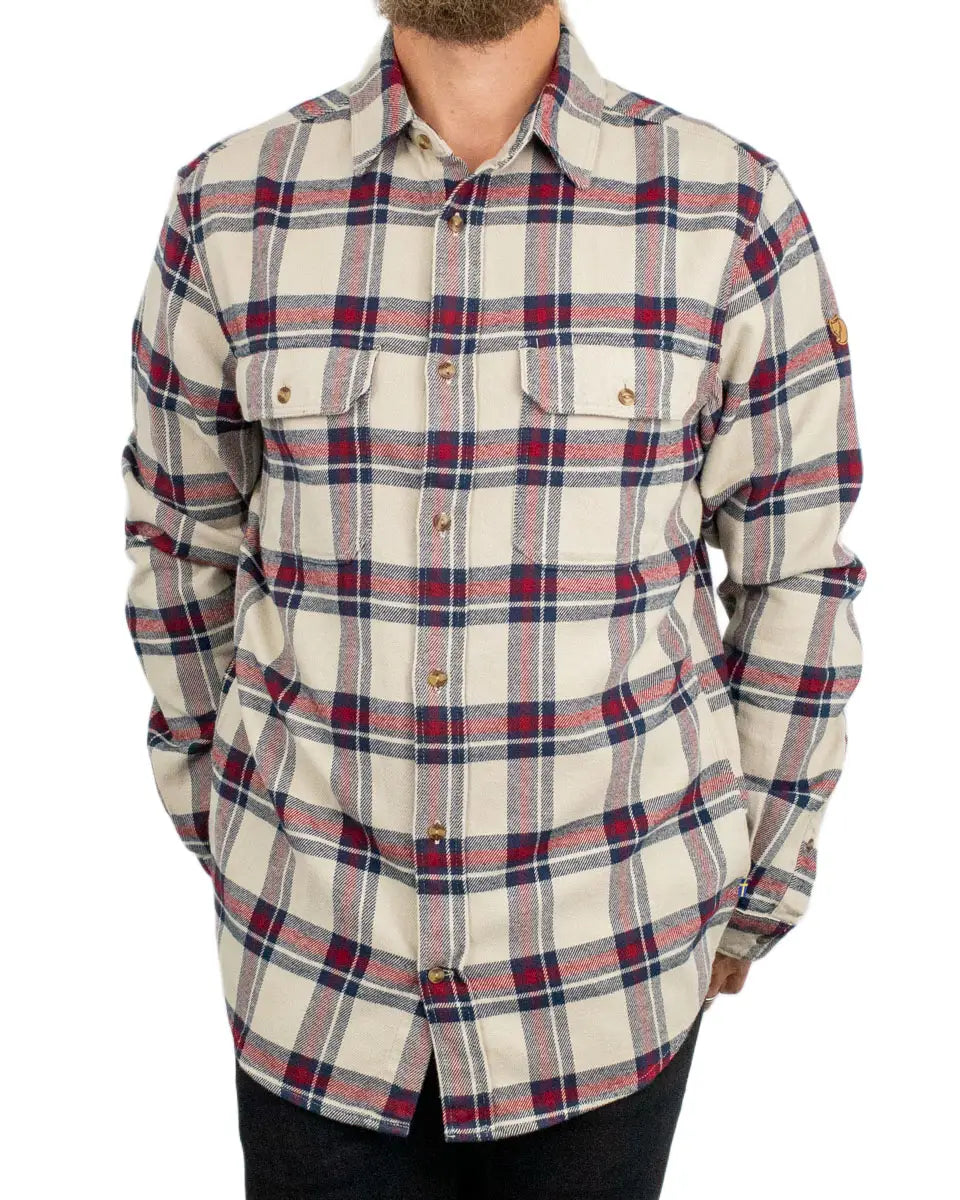 Fjällräven Övik Heavy Flannel flanellskjorta i benvit ruta, framsida