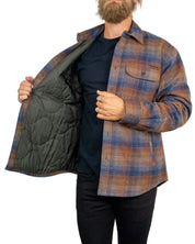 Nudie Glenn Padded Check overshirt, uppknuten med quiltat foder synligt