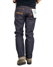 Nudie Rad Rufus Dry Selvage jeans, baksida med orange sömmar