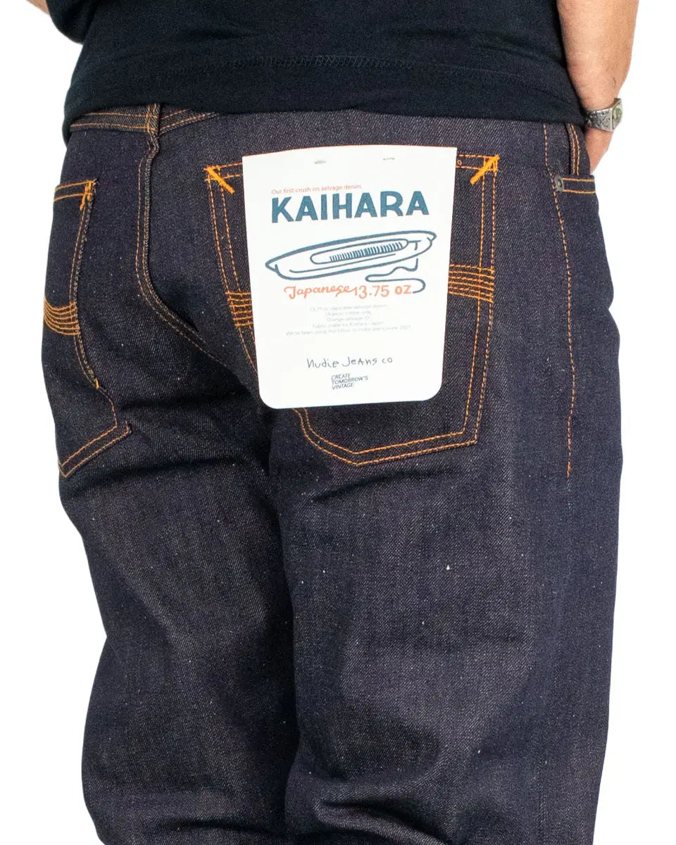 Nudie Rad Rufus Dry Selvage jeans, närbild på bakficka med Kaihara-etikett