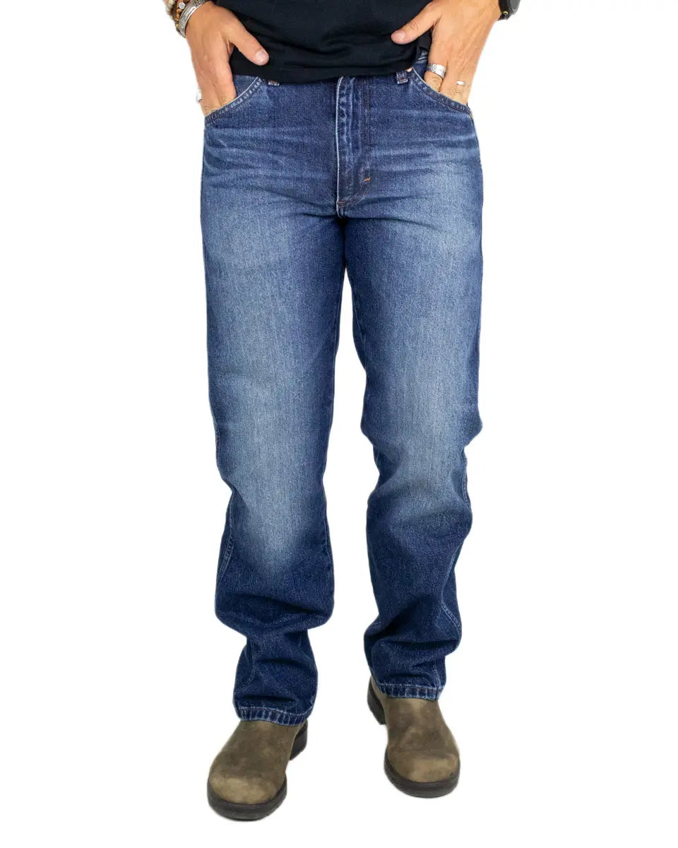 Wrangler 13MWZ jeans i blå Work Wear Fade-tvätt, framsida
