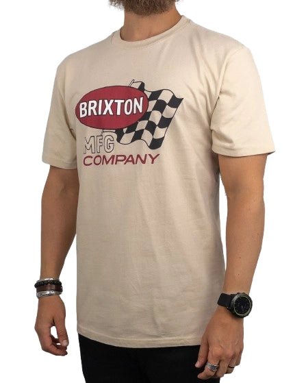 Brixton - T-Shirt - Målflagga - Sand - jhstore.se