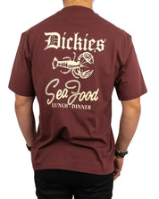 Dickies - T-Shirt - Seafood Diner - Vinröd - jhstore.se