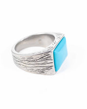 Jernhest - Klackring med blå sten - Lagge - jhstore.se