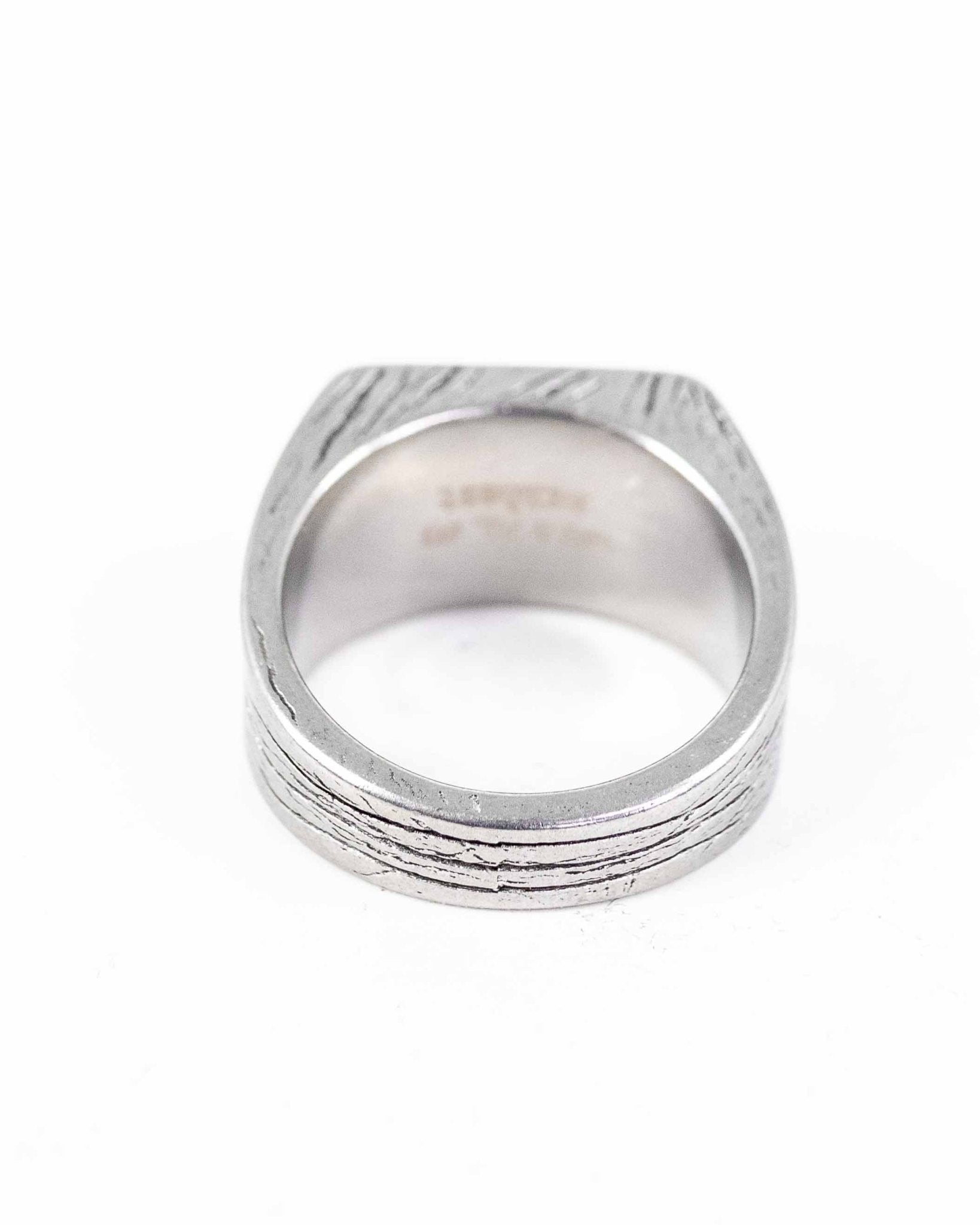 Jernhest - Klackring med blå sten - Lagge - jhstore.se