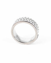 Jernhest - Ring med fiskbensmönster - Clarence - jhstore.se