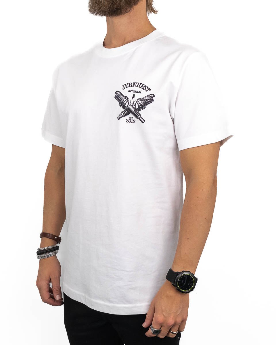 Jernhest - Spark Tee White - jhstore.se