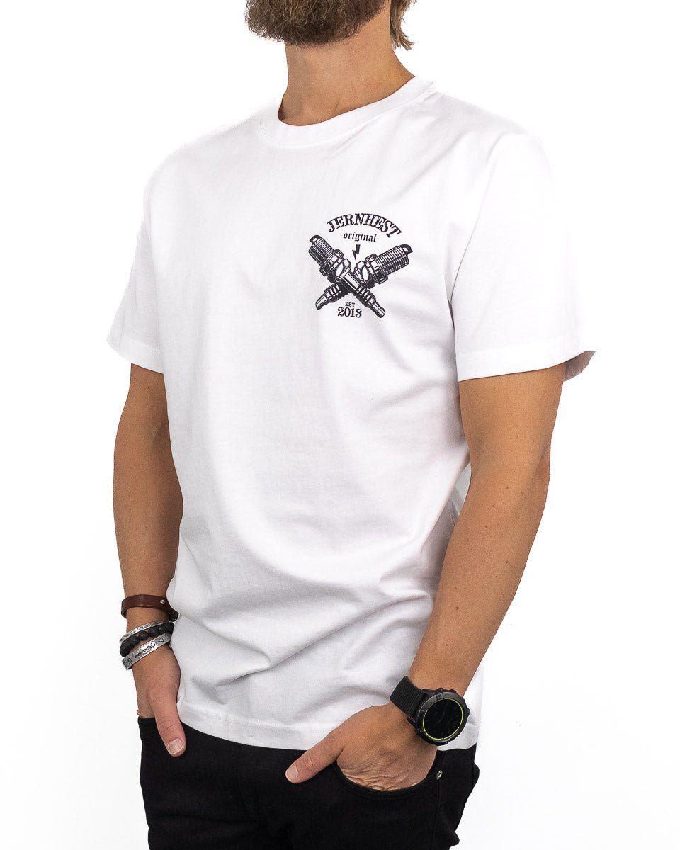 Jernhest - Spark Tee White - jhstore.se