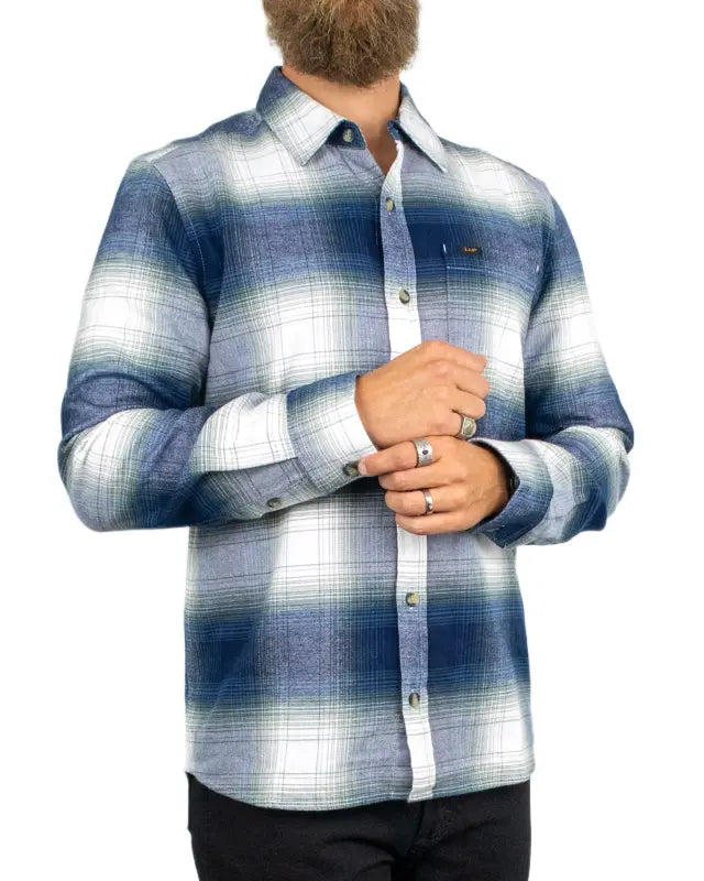 Lee Leesure Shirt Dress Blues i blå skuggruta, framsida