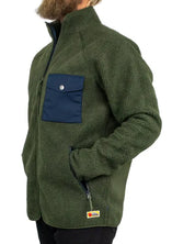 Fjällräven Vardag Pile Fleece i grönt, sidan med handficka