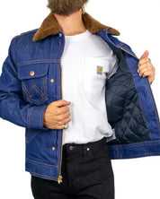 Wrangler Super Jeans Jacket Super Raw i blått, quiltat foder på insidan