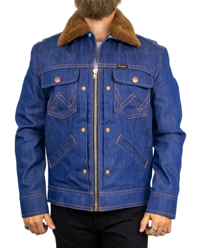 Wrangler Super Jeans Jacket Super Raw i blått, framsida