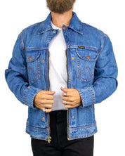 Wrangler Super Jeans Jacket Cowboy Fade i blått, öppen framsida