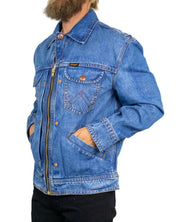 Wrangler Super Jeans Jacket Cowboy Fade i blått, sidan med handficka
