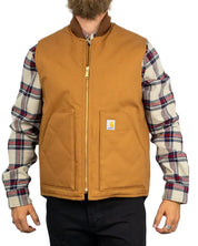 Carhartt V01 Insulated Rib Collar väst i brunt, framsida med stängd dragkedja