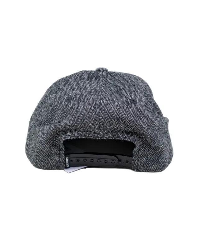 Brixton Dyson Snapback keps i svart fiskbensmönster, produktbild 3