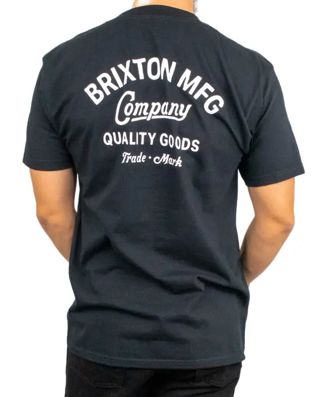 Brixton Straton Standard Tee svart t-shirt, ryggtryck med Brixton Mfg Company