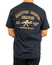 Brixton Dyson Standard Tee svart t-shirt, ryggtryck Brixton Motor Service i senapsgult