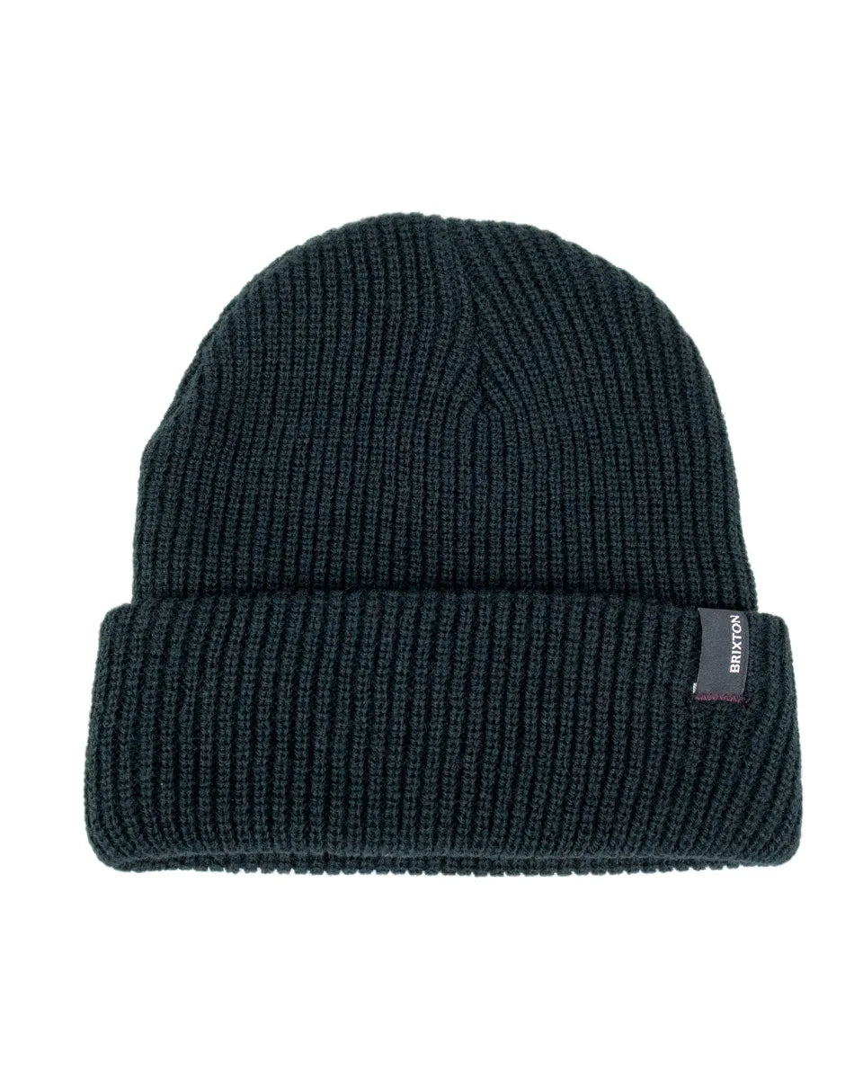 Brixton Heist Beanie i svart, med etiketten i sidan
