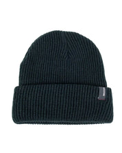 Brixton Heist Beanie i svart, med etiketten i sidan
