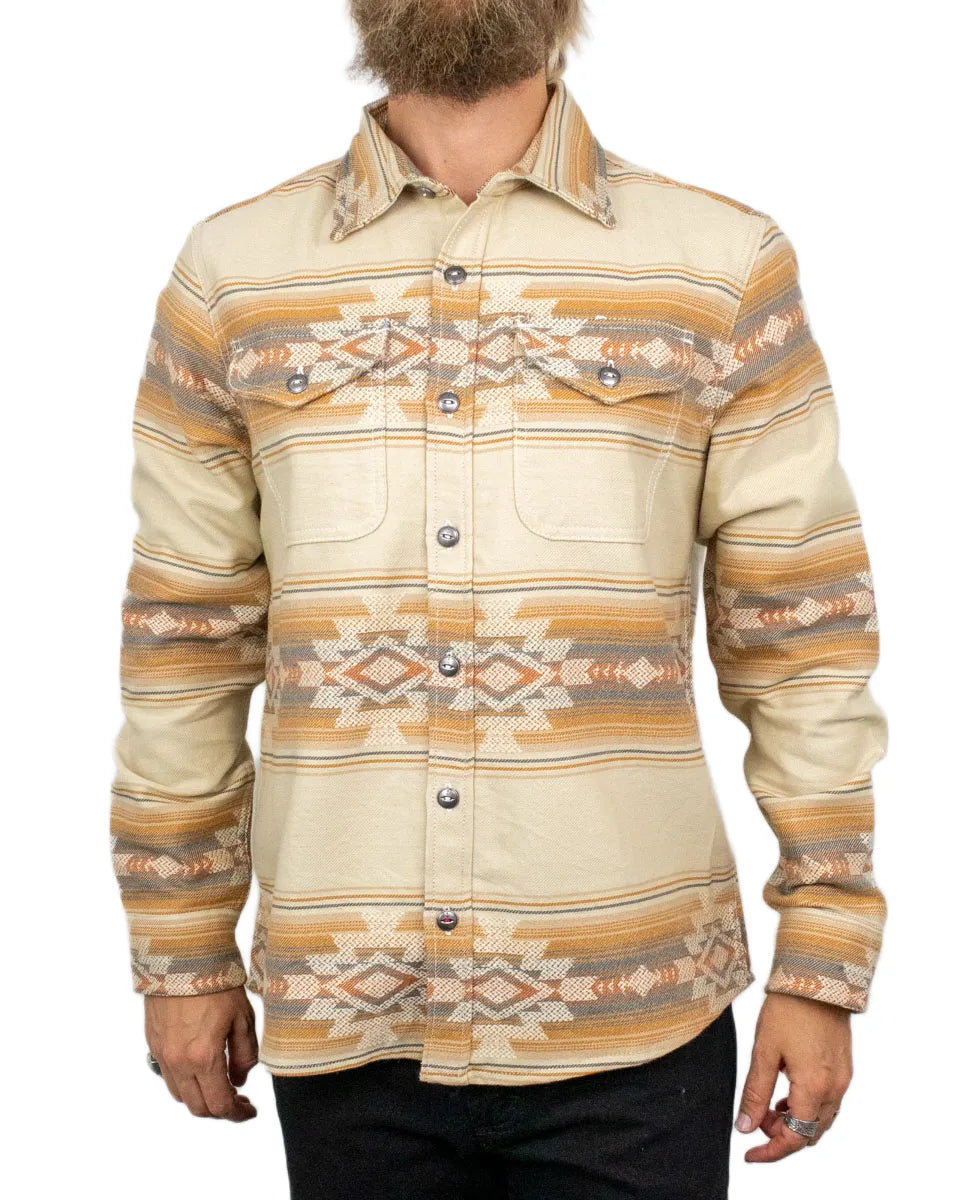Iron & Resin Klamath flanellskjorta i beige, framsida knäppt