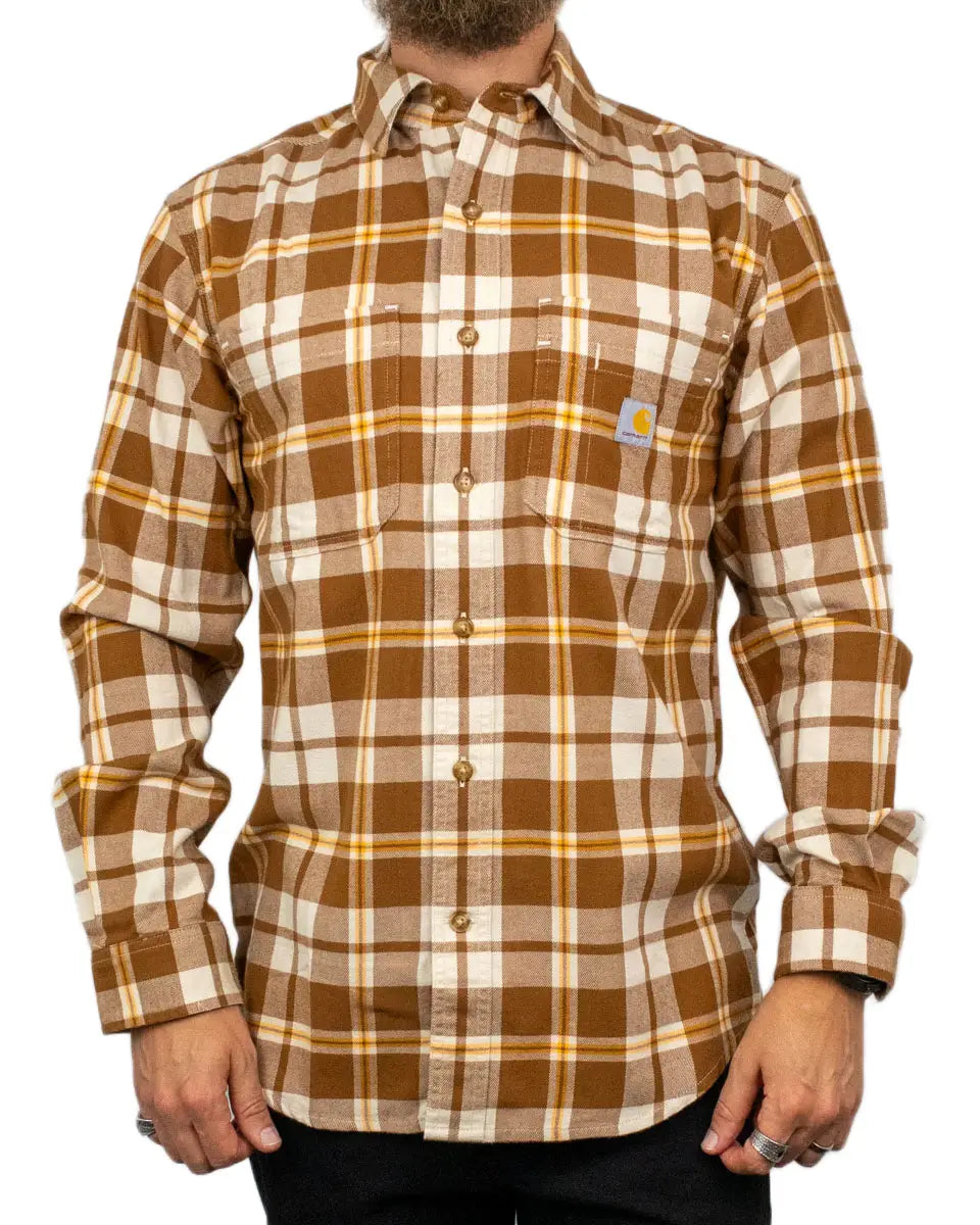 Carhartt Hamilton flanellskjorta i brun ruta, framsida med bröstfickor